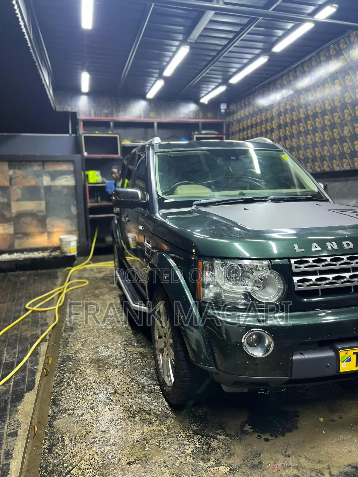 Land Rover Discovery 2010 Green