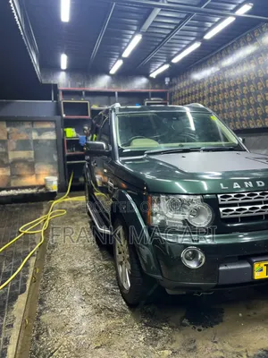 Land Rover Discovery 2010 Green
