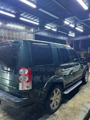 Land Rover Discovery 2010 Green