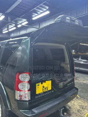 Land Rover Discovery 2010 Green
