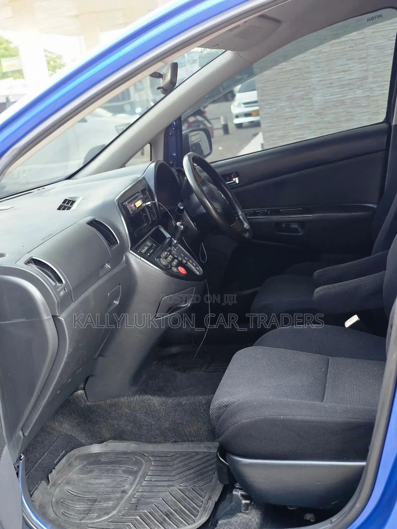 Toyota Wish 2005 Blue