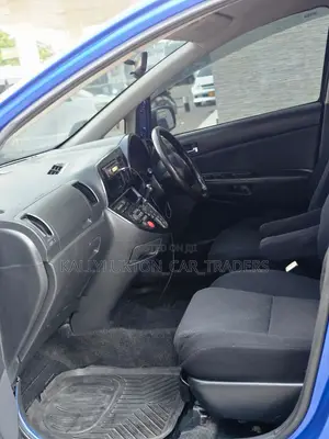 Toyota Wish 2005 Blue