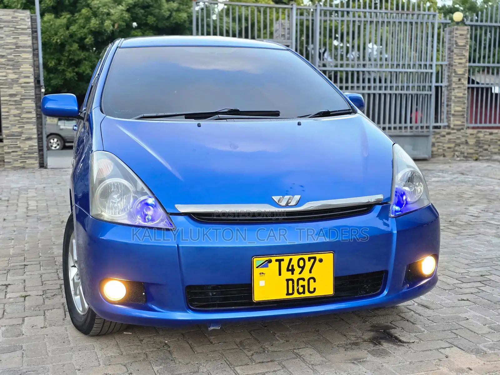 Toyota Wish 2005 Blue