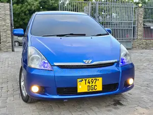 Toyota Wish 2005 Blue