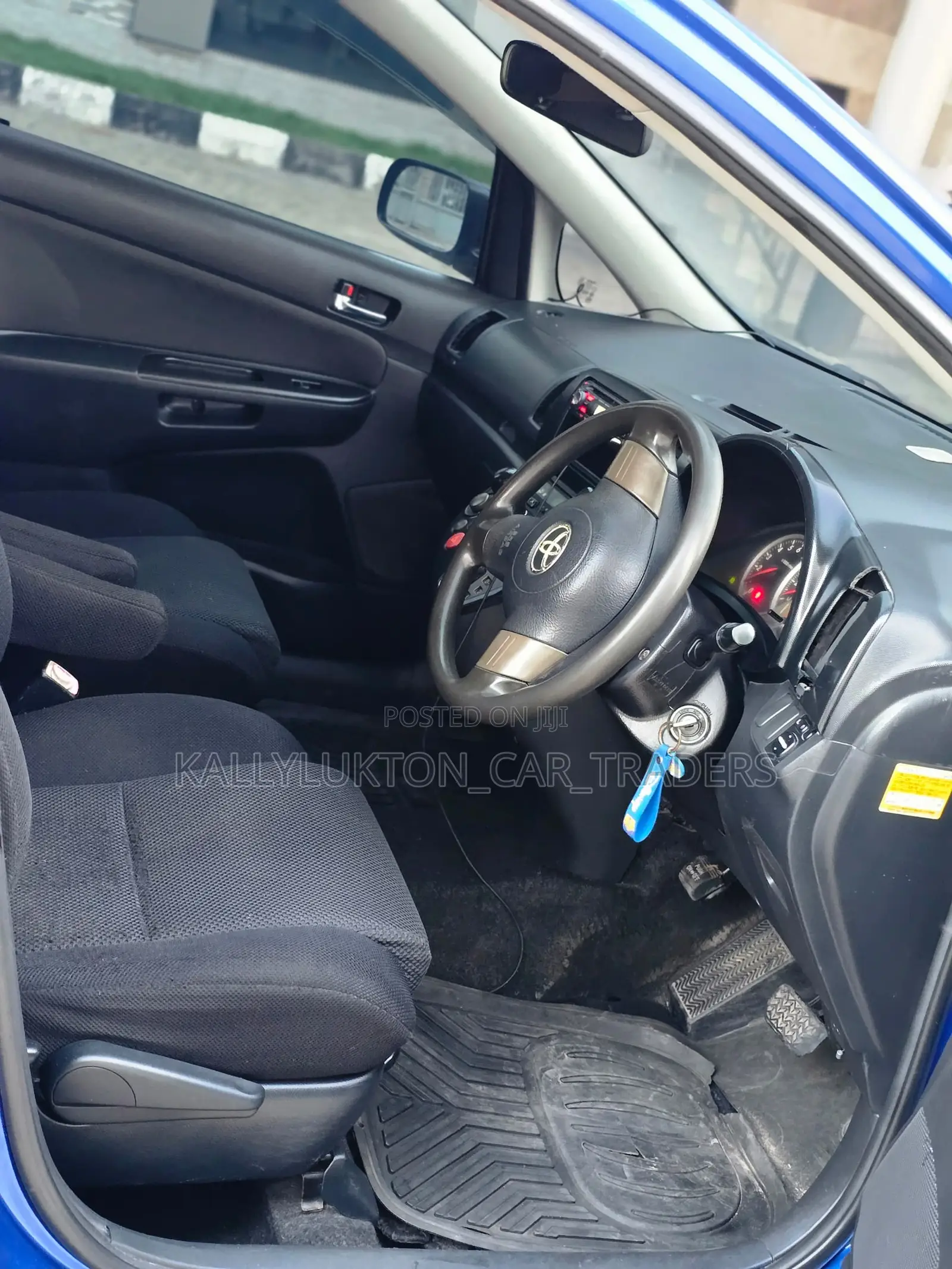 Toyota Wish 2005 Blue