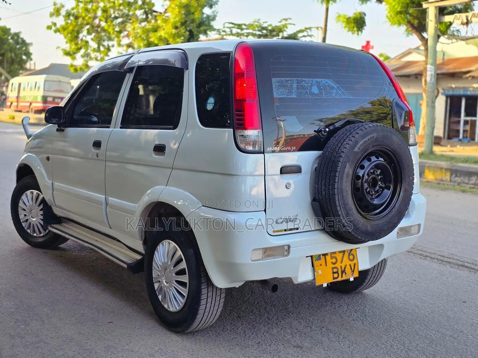 Toyota Cami 2005 White