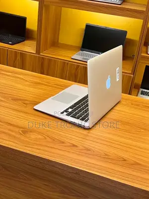 Laptop Apple MacBook Air 2017 8GB Intel Core I5 SSD 256GB