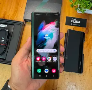New Samsung Galaxy Z Fold4 256 GB Gray