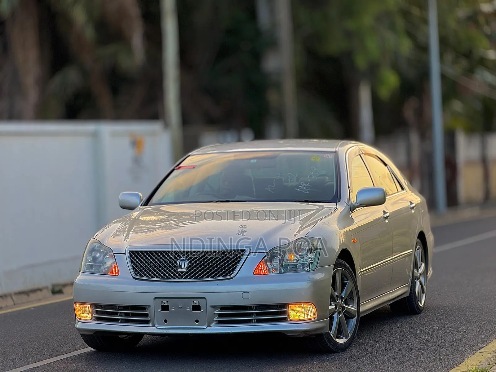 Toyota Crown Royale 2005 Silver