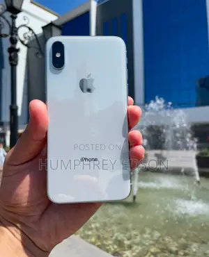 Apple iPhone X 64 GB White