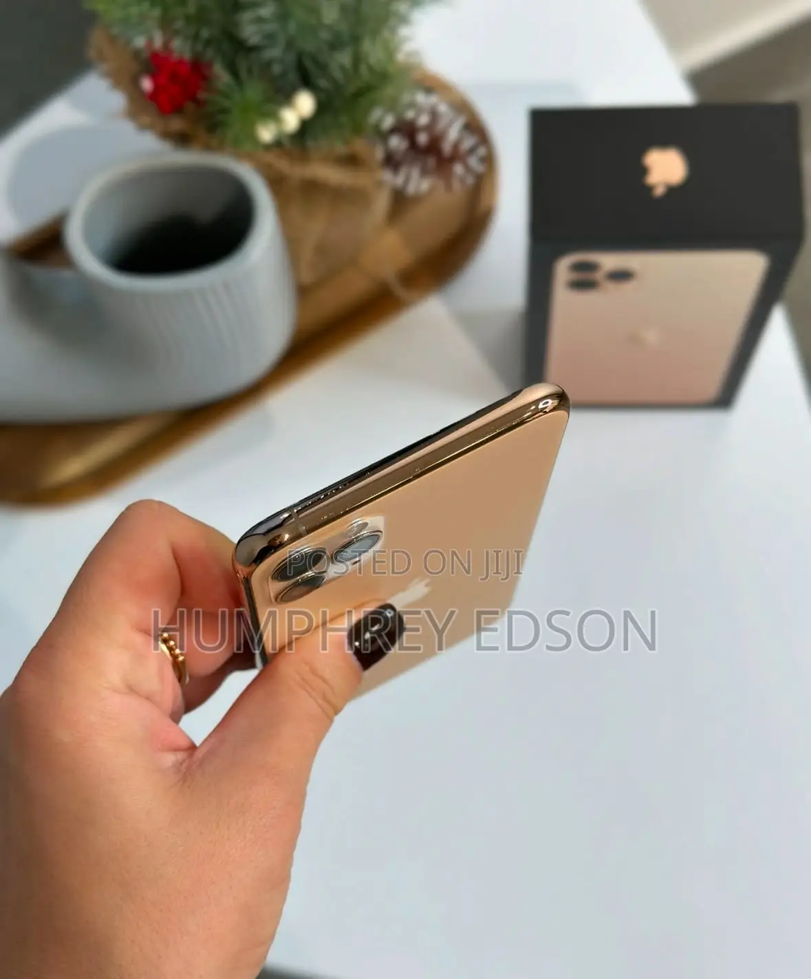 New Apple iPhone 11 Pro Max 256 GB Gold