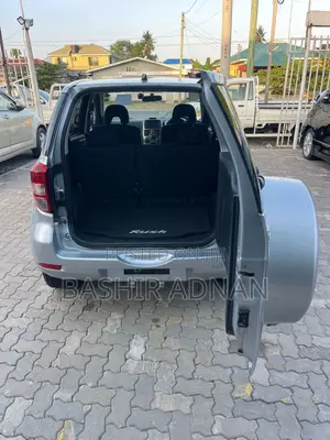 Toyota Rush 1.5 RWD 2008 Silver