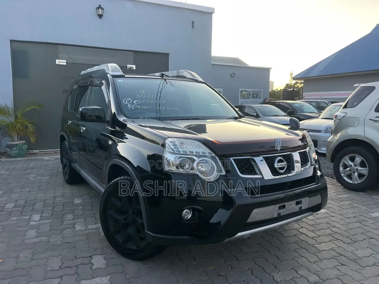 Nissan X-Trail 2.0 Petrol XE 2012 Black