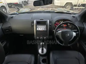 Nissan X-Trail 2.0 Petrol XE 2012 Black