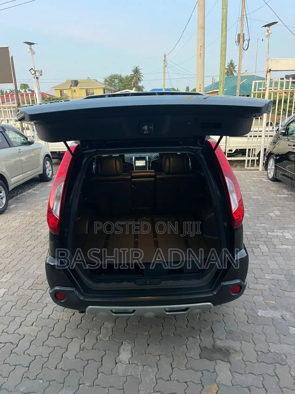 Nissan X-Trail 2.0 Petrol XE 2012 Black