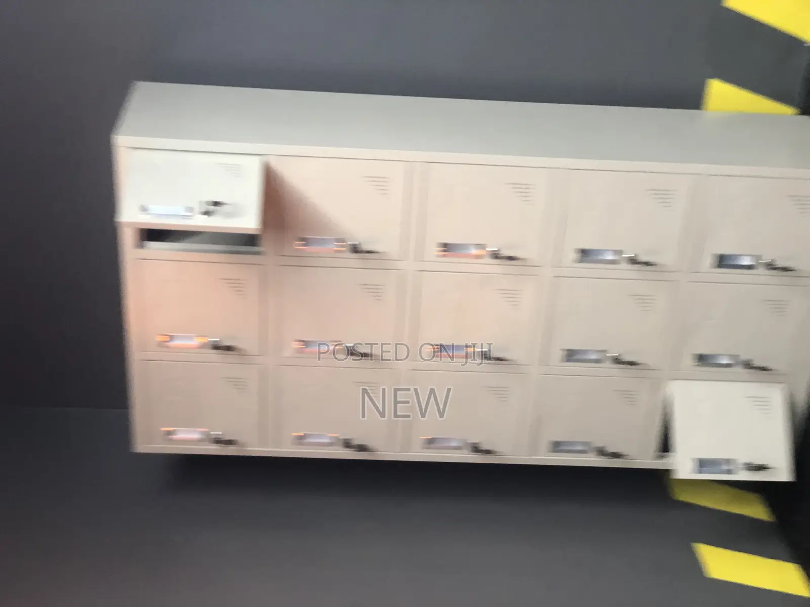 Lockers 15 Doors