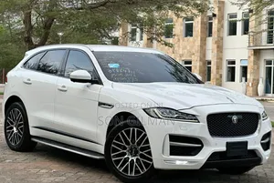 Jaguar F-Pace 2017 White