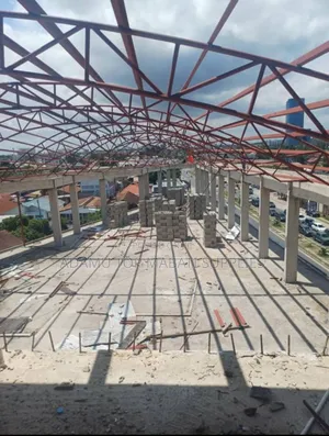Bati Zenye Muundo Wa Crimping Zikisubiriwa Ili Kuezekwa