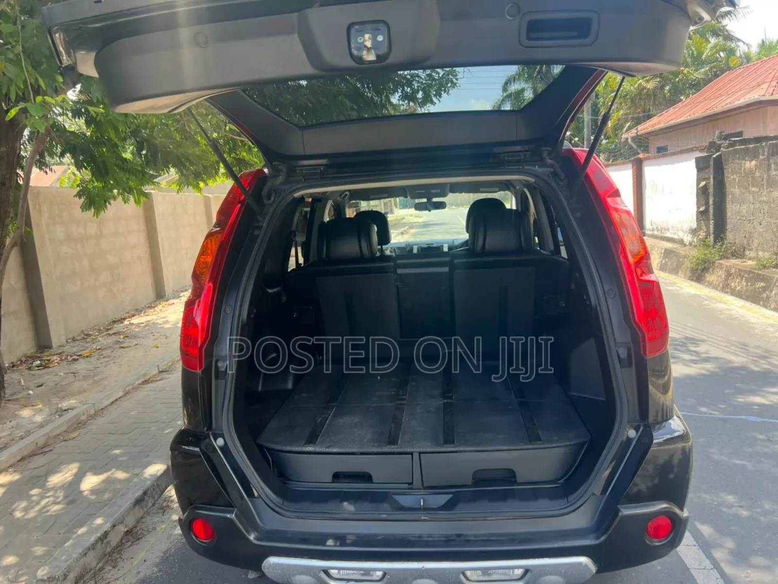 Nissan X-Trail 2011 Black