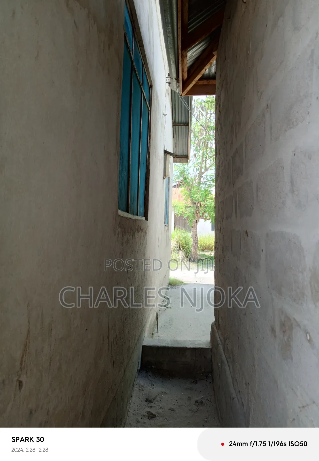 12bdrm House in Tanzania Dare Salaam for sale