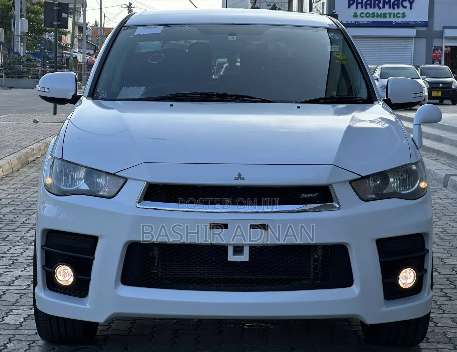 Mitsubishi Outlander 2011 Pearl