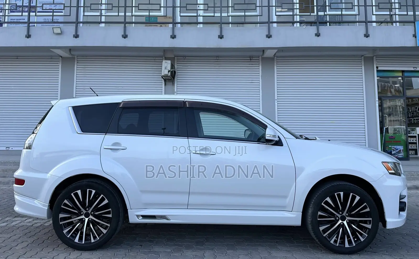 Mitsubishi Outlander 2011 Pearl