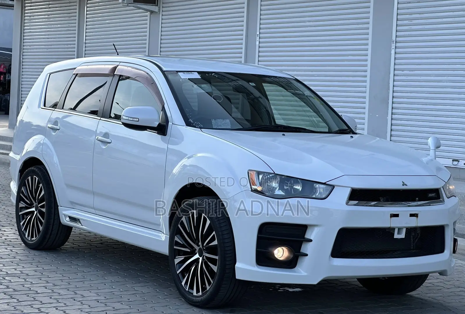 Mitsubishi Outlander 2011 Pearl