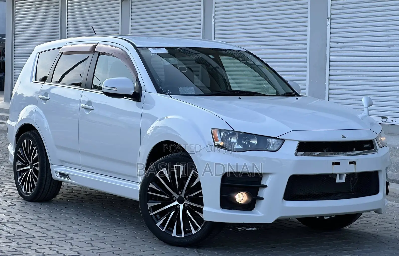 Mitsubishi Outlander 2011 Pearl