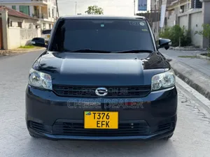 Toyota Corolla Rumion 2010 Black