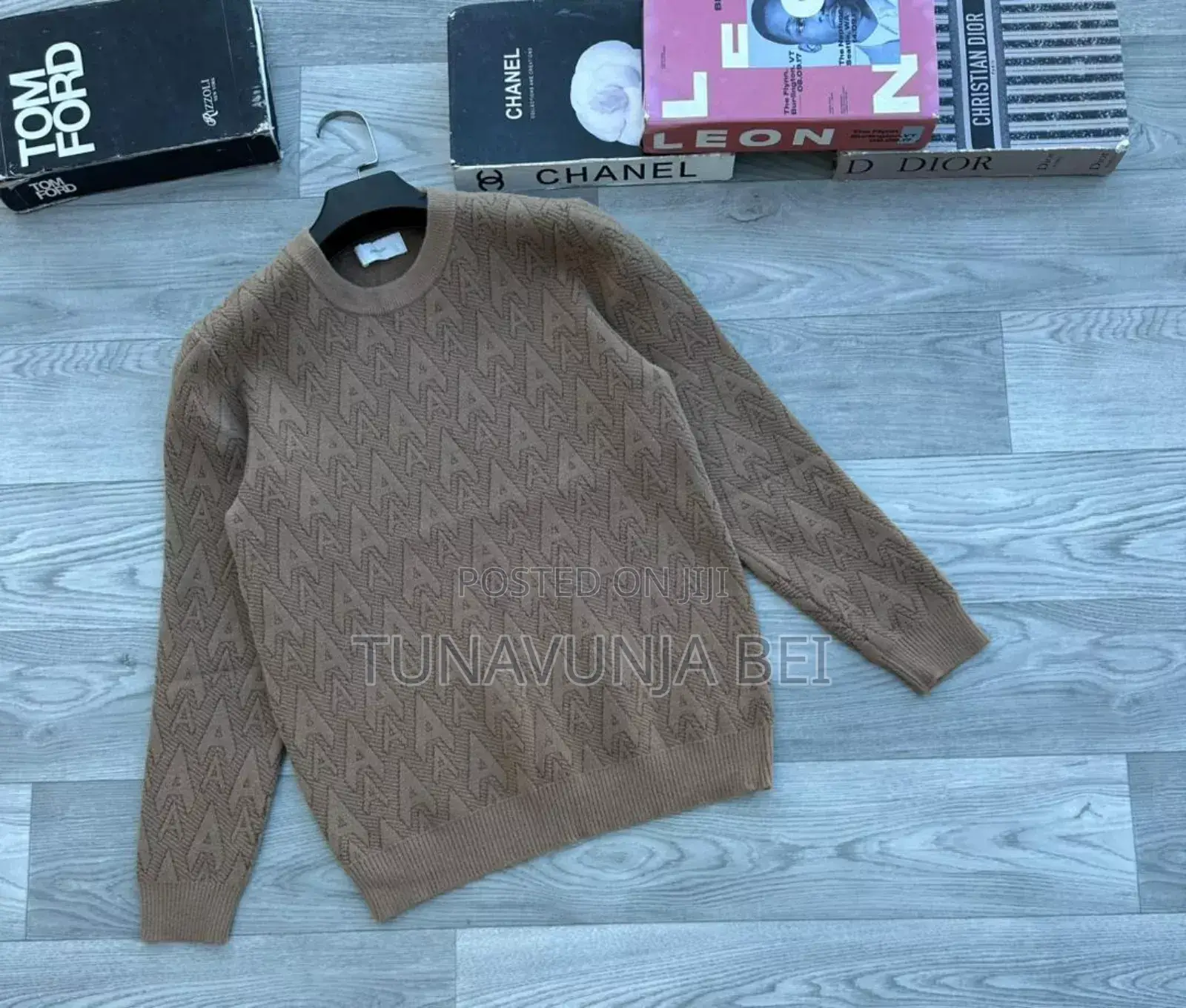 Round Sweater