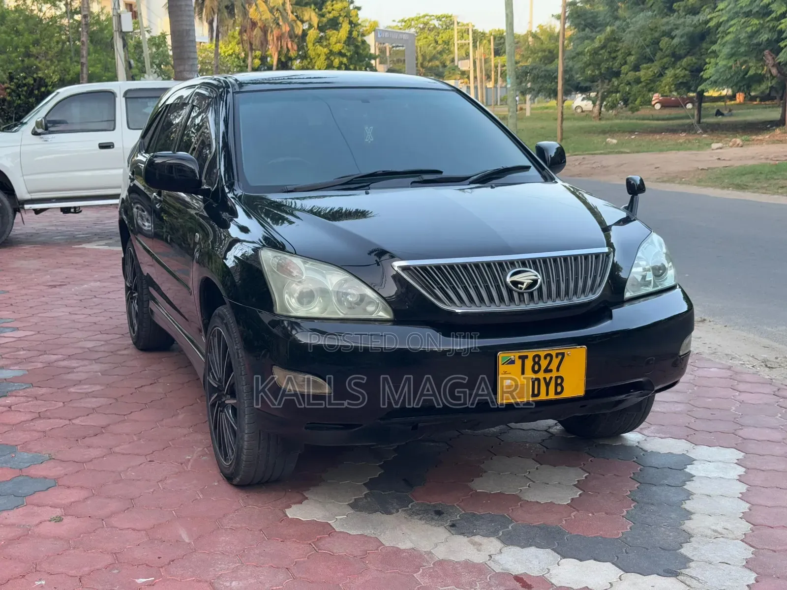 Toyota Harrier 2004 Black