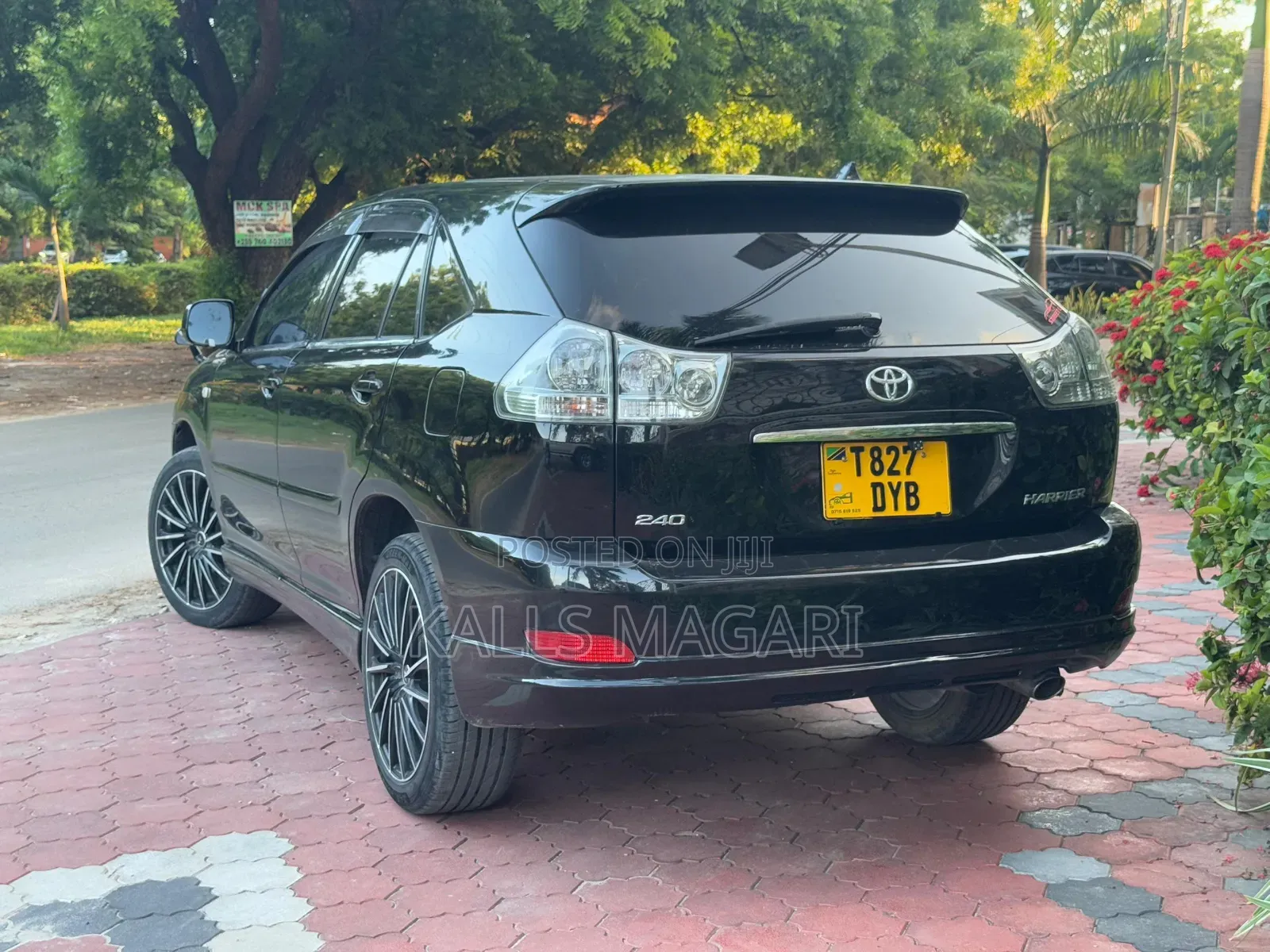 Toyota Harrier 2004 Black