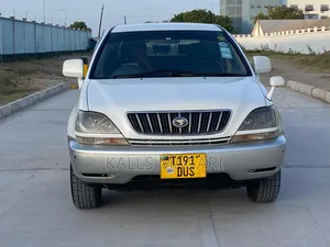 Toyota Harrier 2002 White