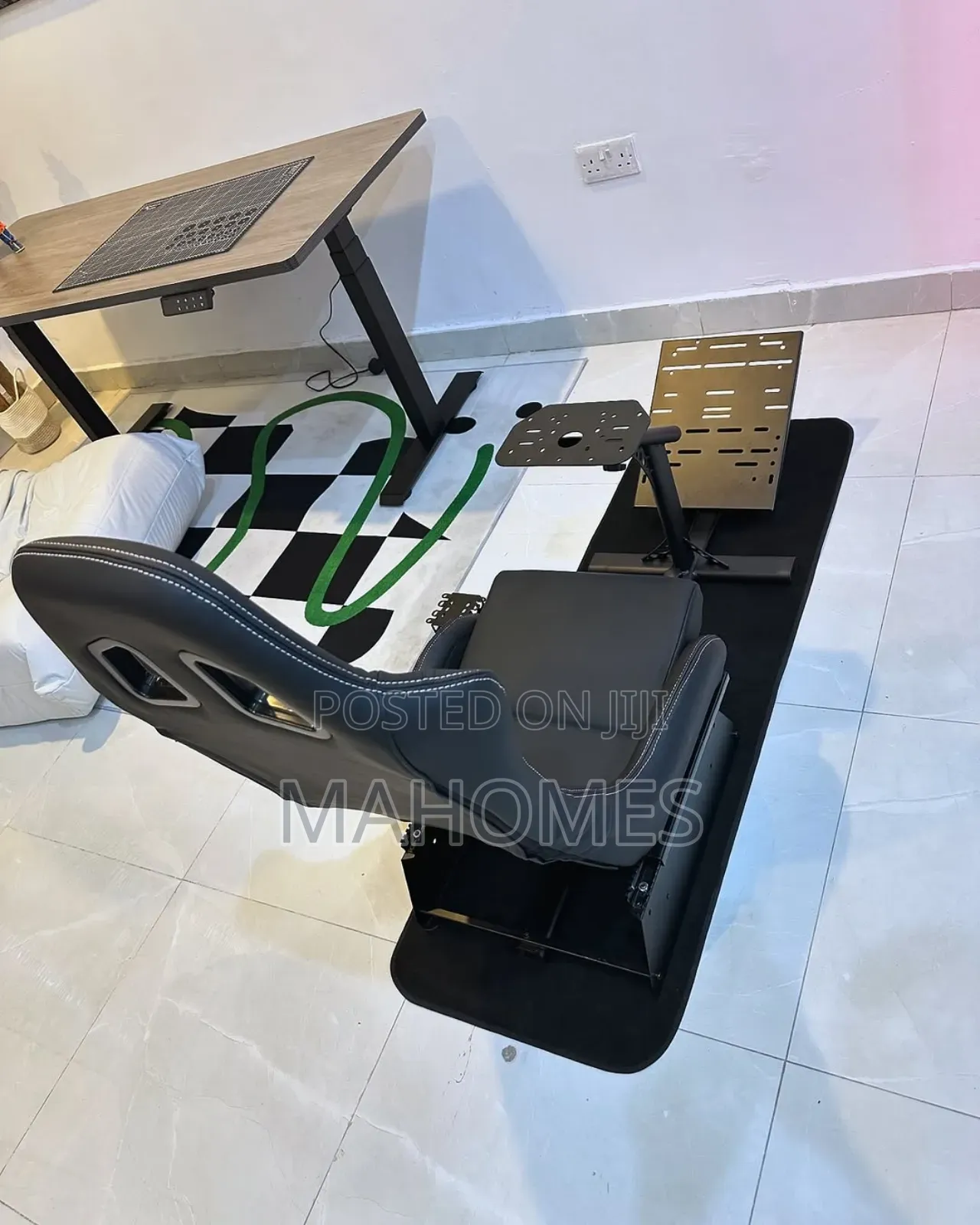 Racing Wheel Cockpit