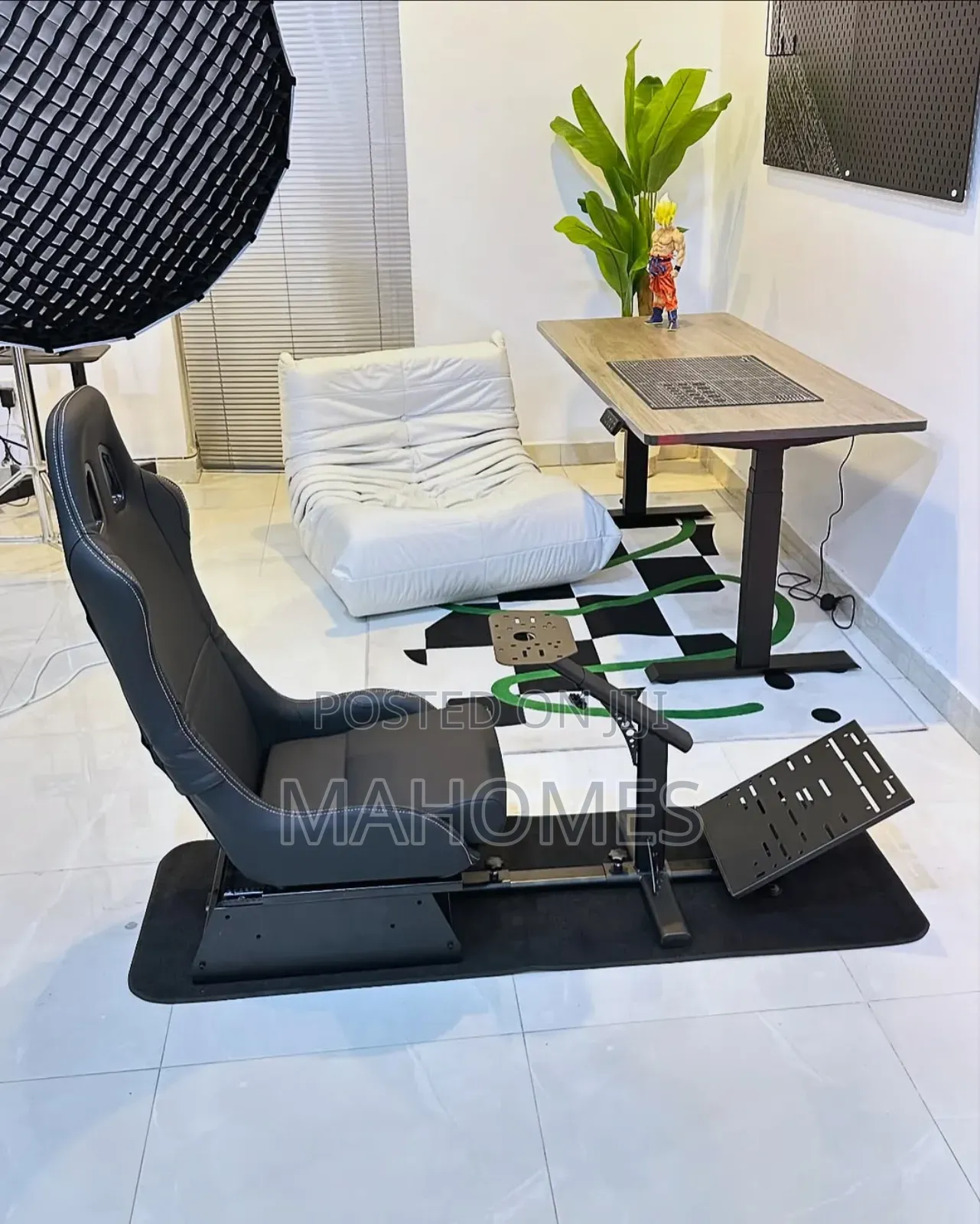 Racing Wheel Cockpit