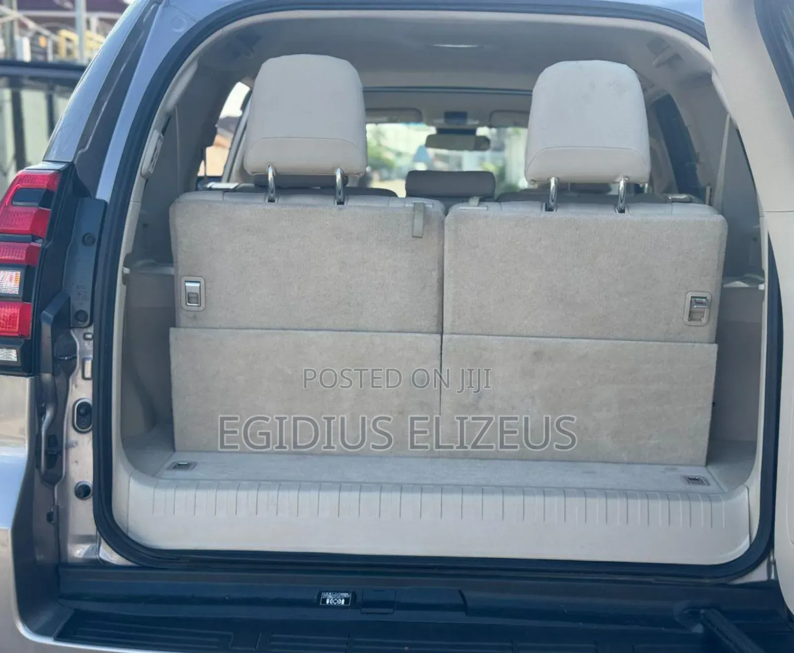 Toyota Land Cruiser Prado 2022 Gray