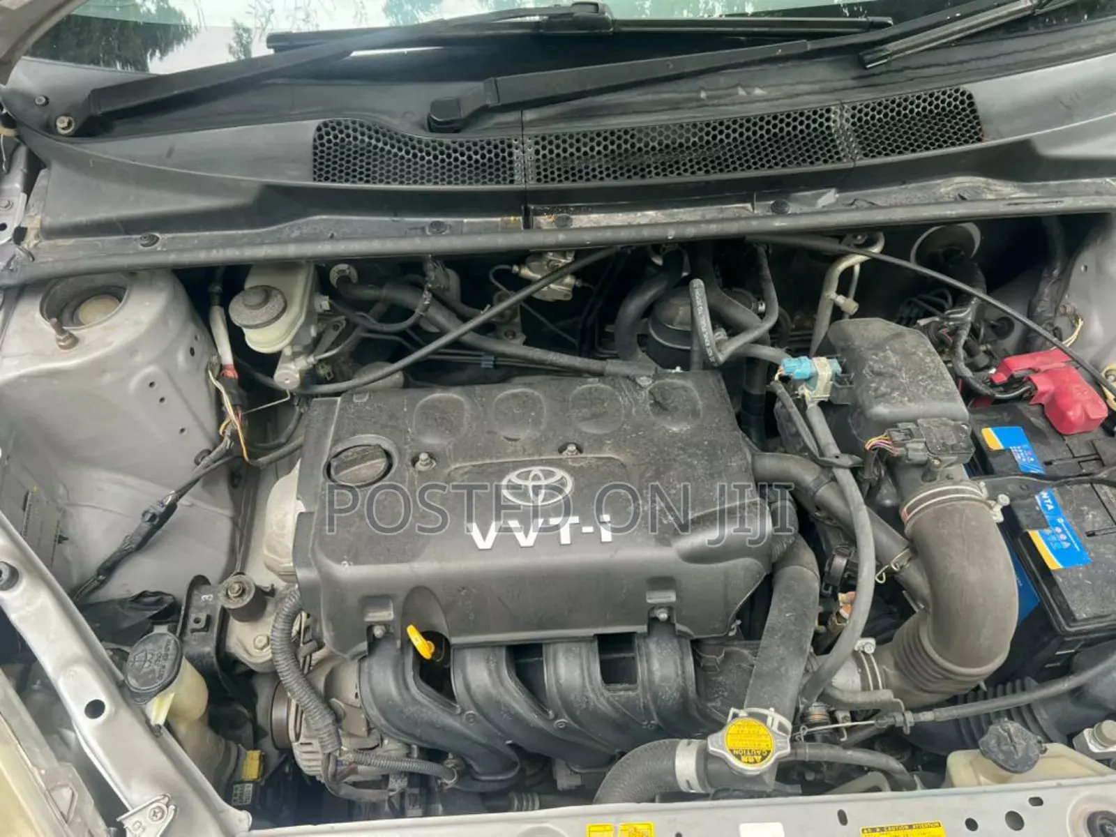 Toyota Vitz 2005 Silver