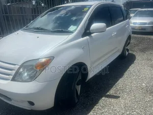 Toyota IST 2007 White