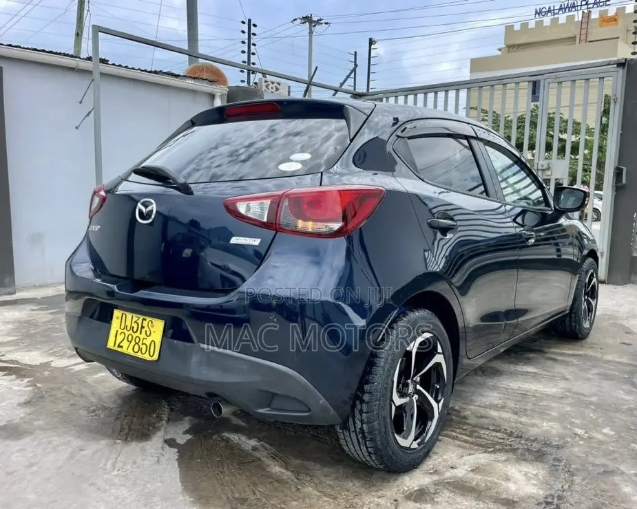 Mazda Demio 2015 Blue