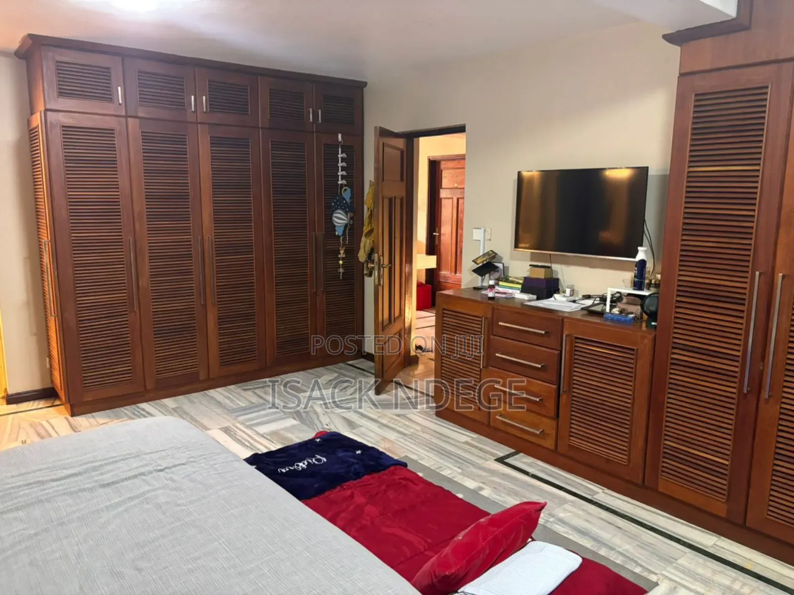 Furnished 5bdrm Villa in Upanga, Kinondoni for sale