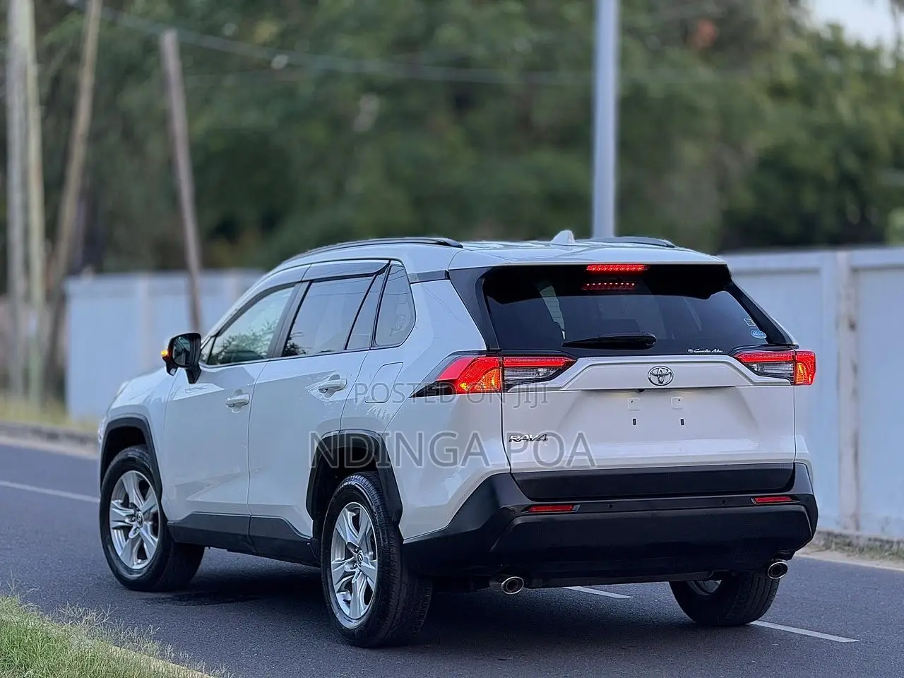 Toyota RAV4 Adventure 2019 White