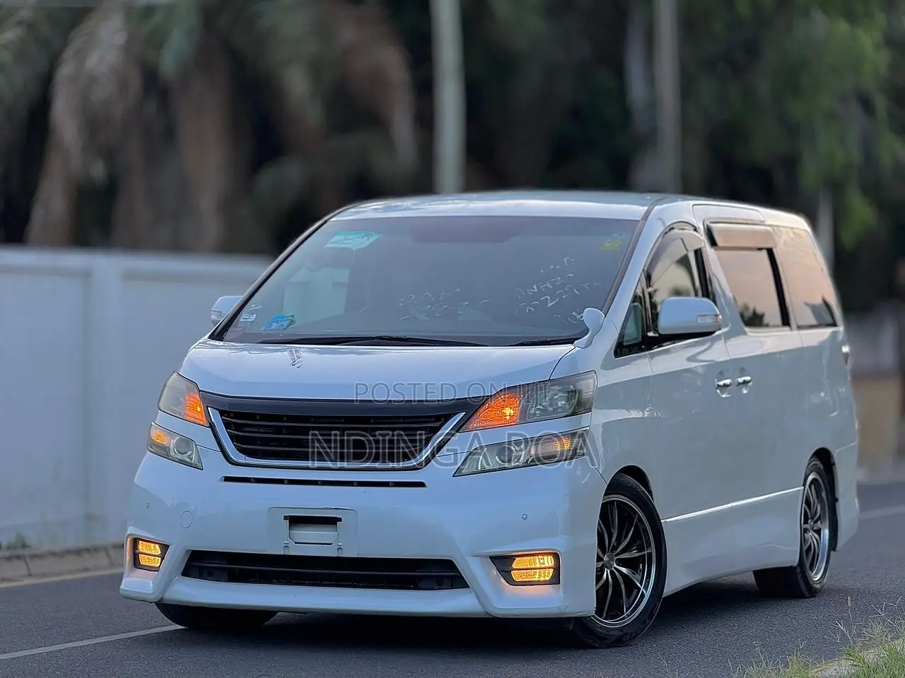 Toyota Alphard 2.4 Petrol AWD 2008 White