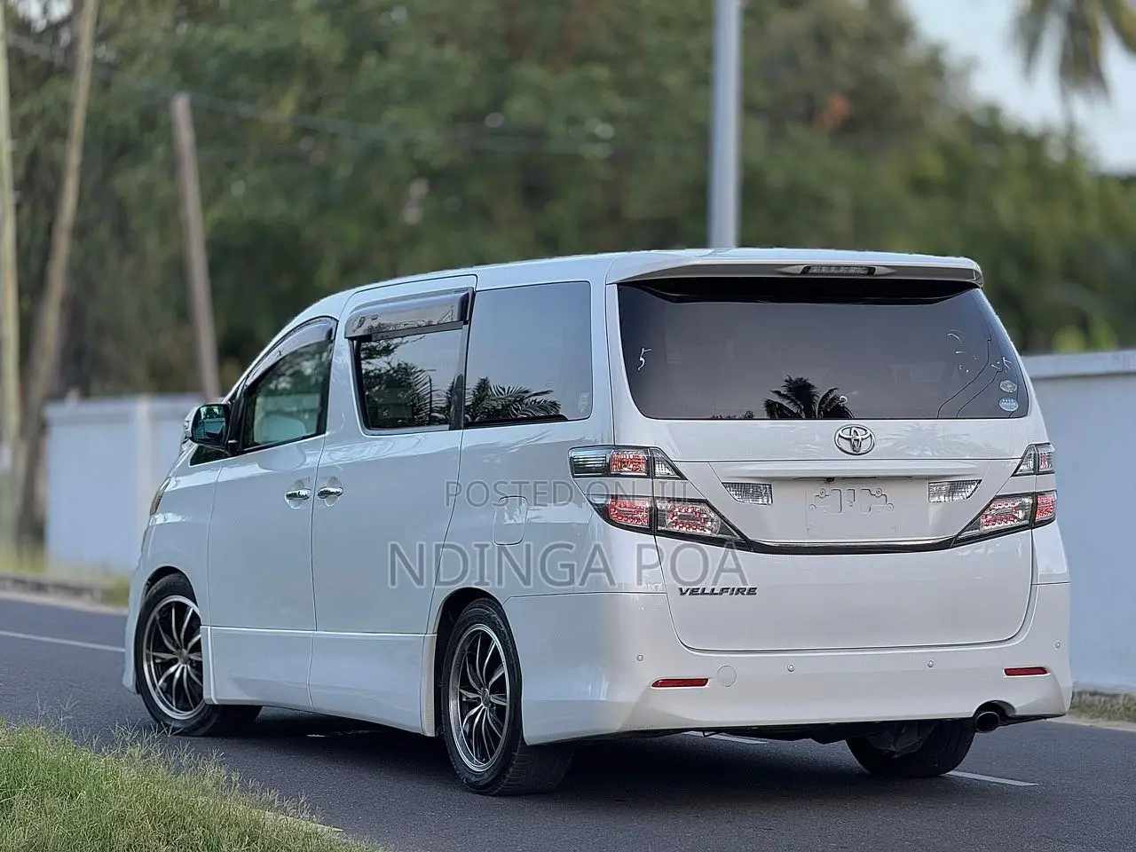 Toyota Alphard 2.4 Petrol AWD 2008 White