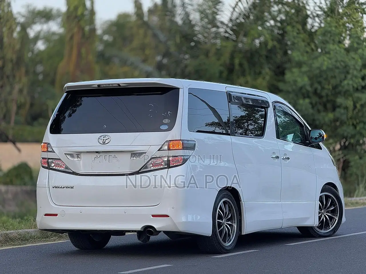 Toyota Alphard 2.4 Petrol AWD 2008 White