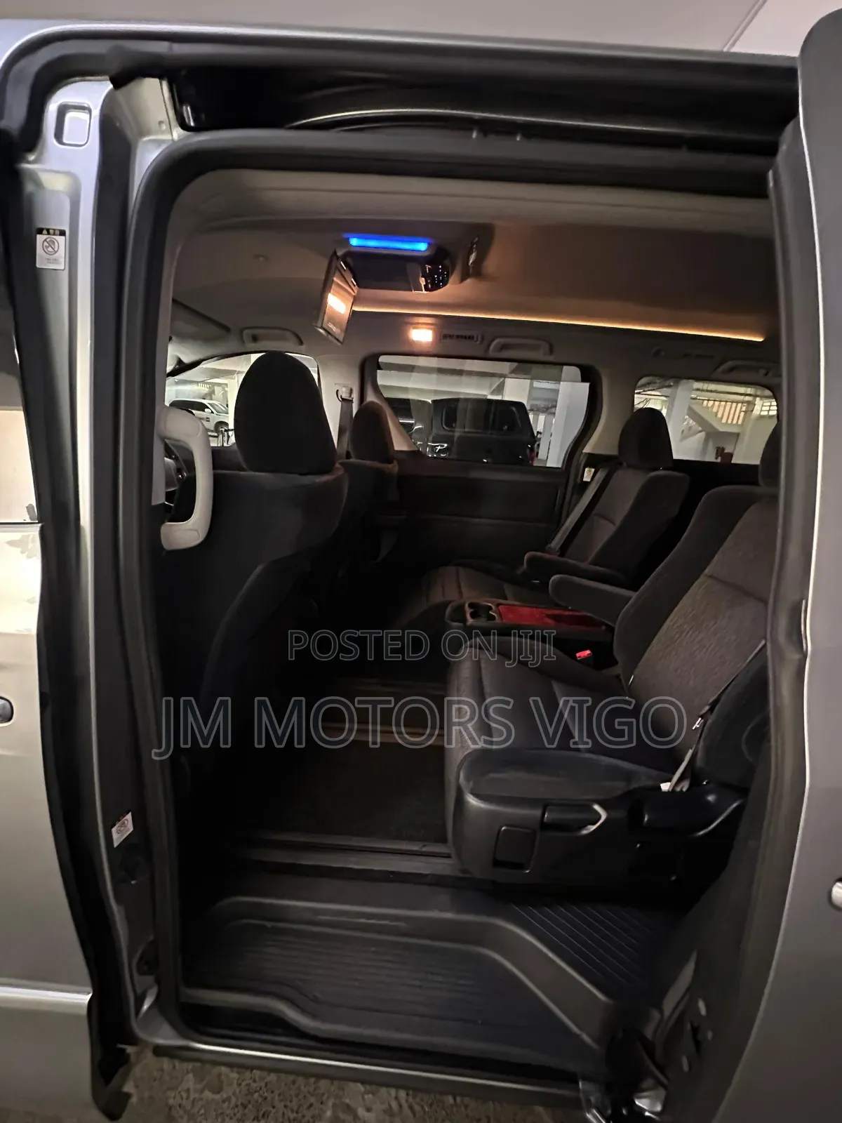 Toyota Alphard 2010 Gray