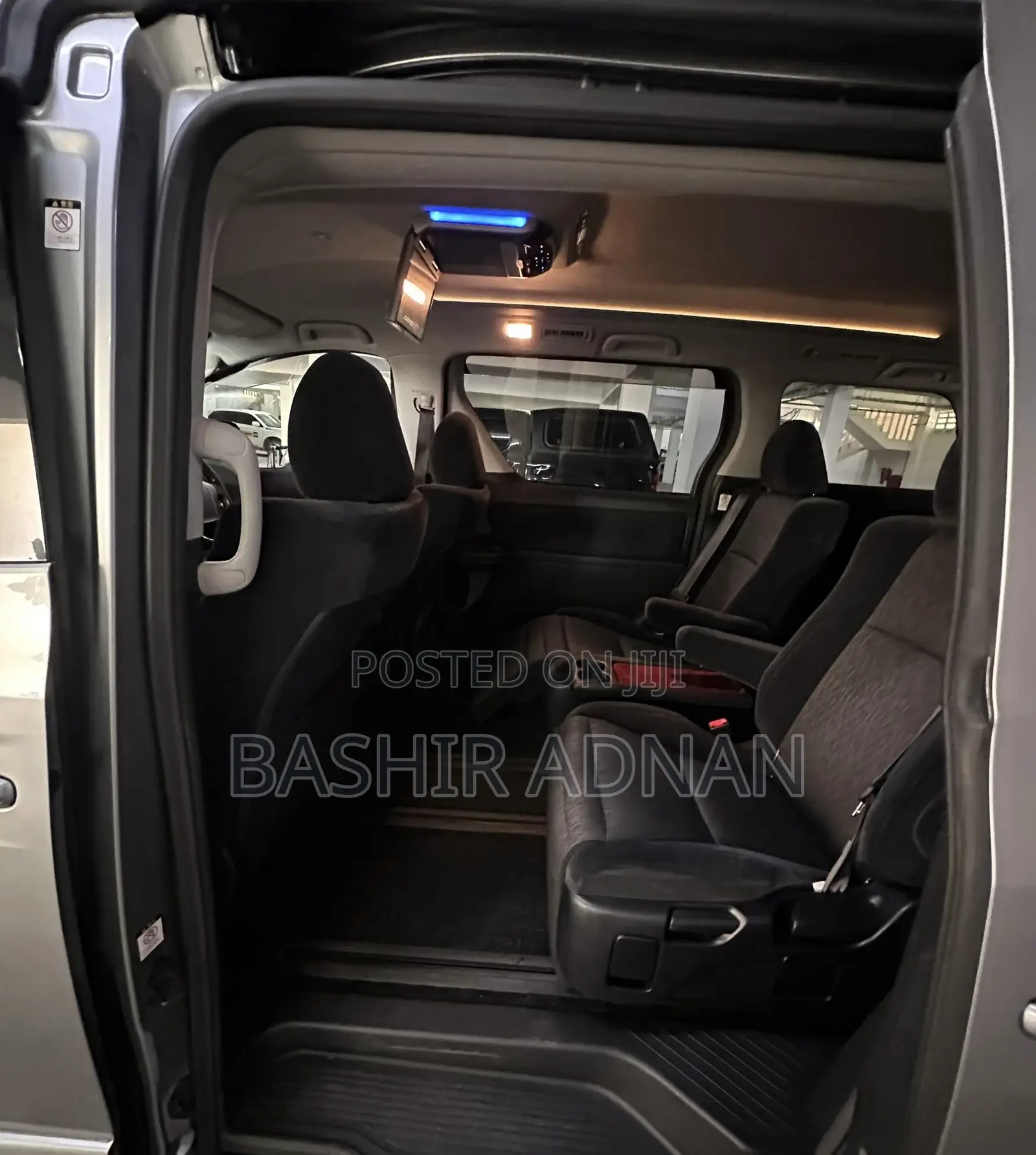 Toyota Alphard 2.4 Petrol FWD 2009 Silver