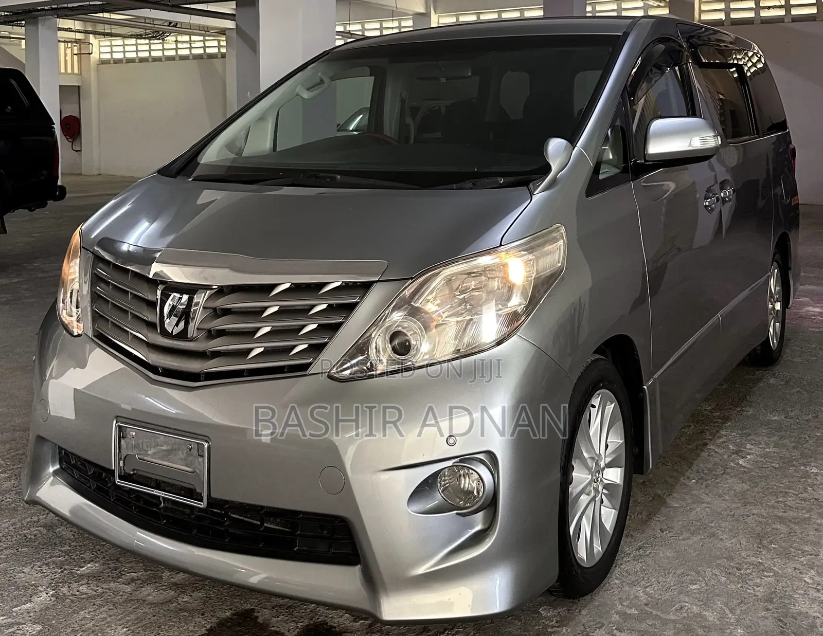 Toyota Alphard 2.4 Petrol FWD 2009 Silver
