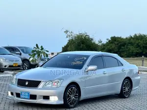 Toyota Crown 2006 Silver