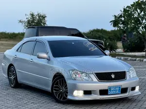 Toyota Crown 2006 Silver