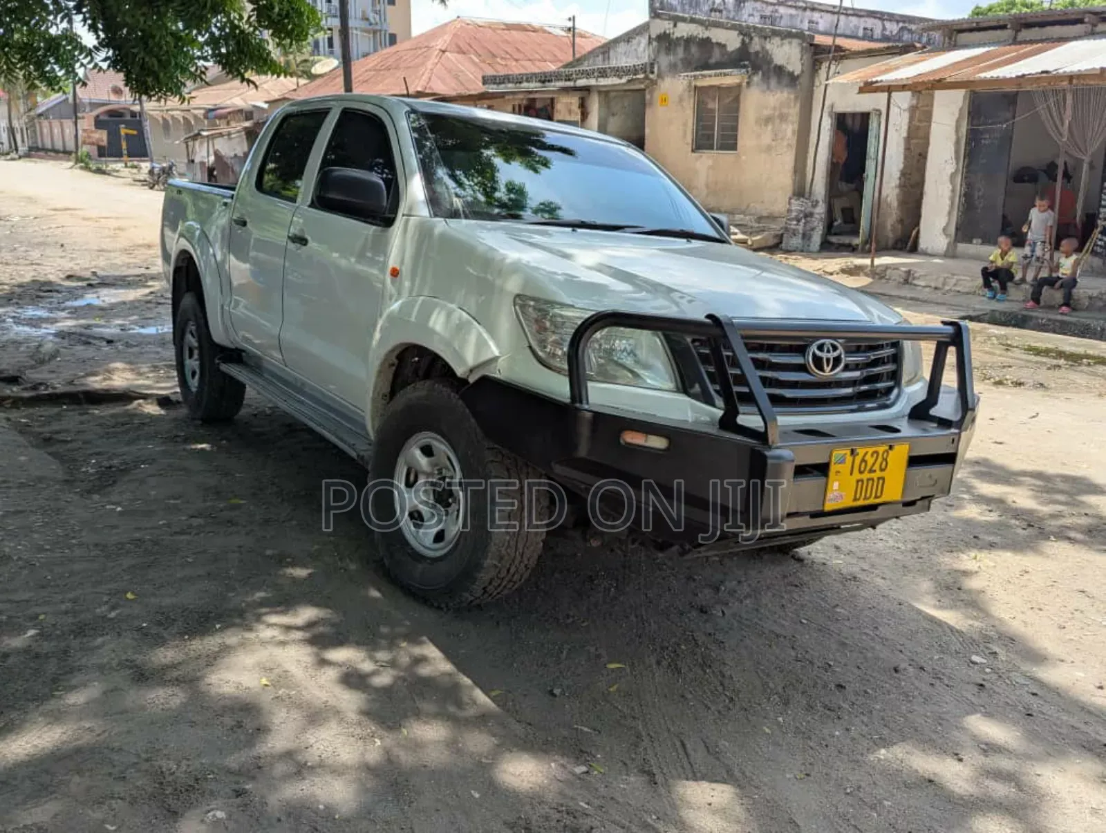 Toyota Hilux 1999 White